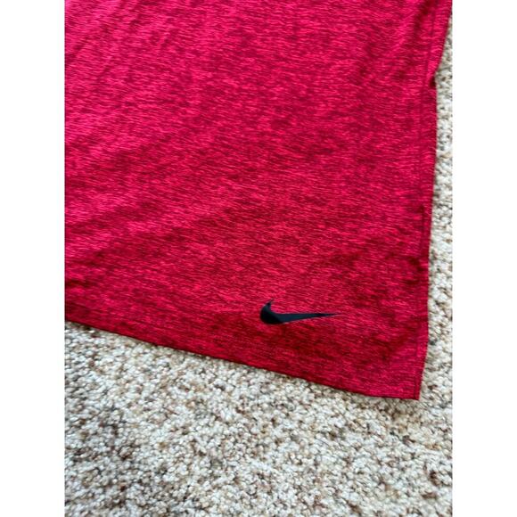 Nike Dri Fit short sleeve shirt,  size Medium, Red - Picture 4 of 5